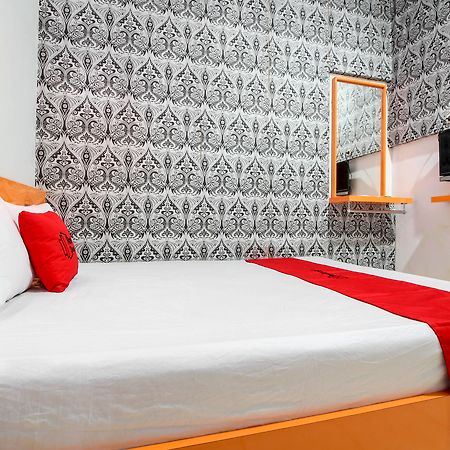 Reddoorz Near Hartono Mall Kejayan Екстериор снимка