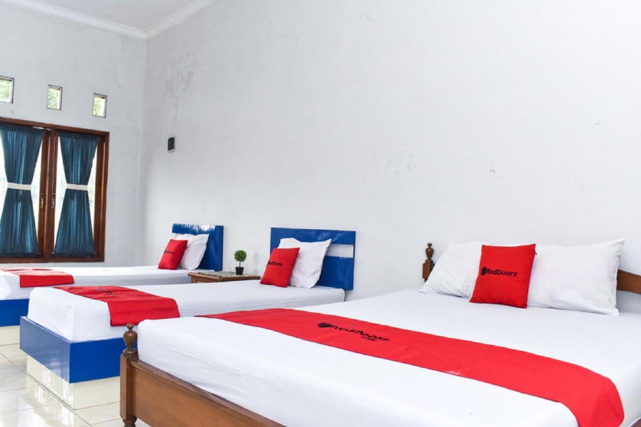 Reddoorz Near Hartono Mall Kejayan Екстериор снимка