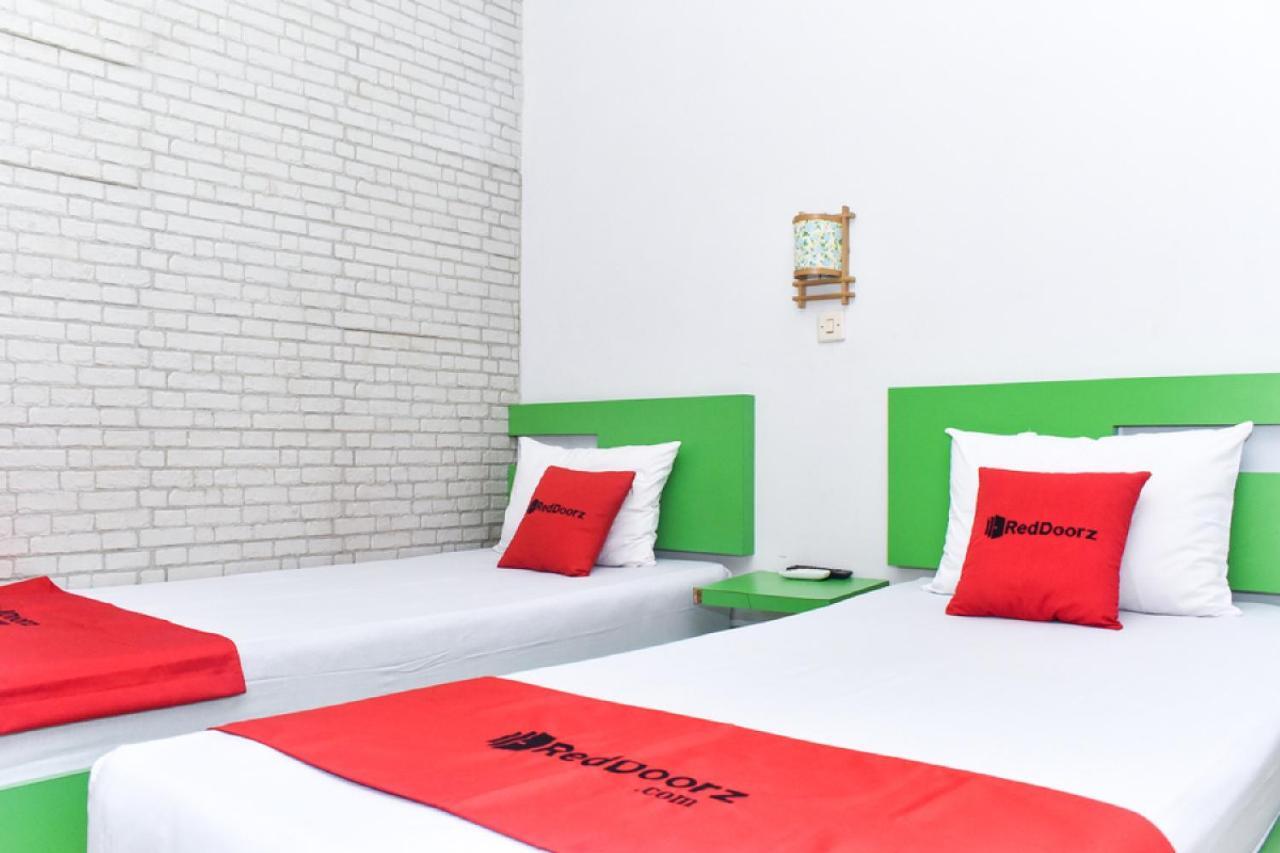 Reddoorz Near Hartono Mall Kejayan Екстериор снимка