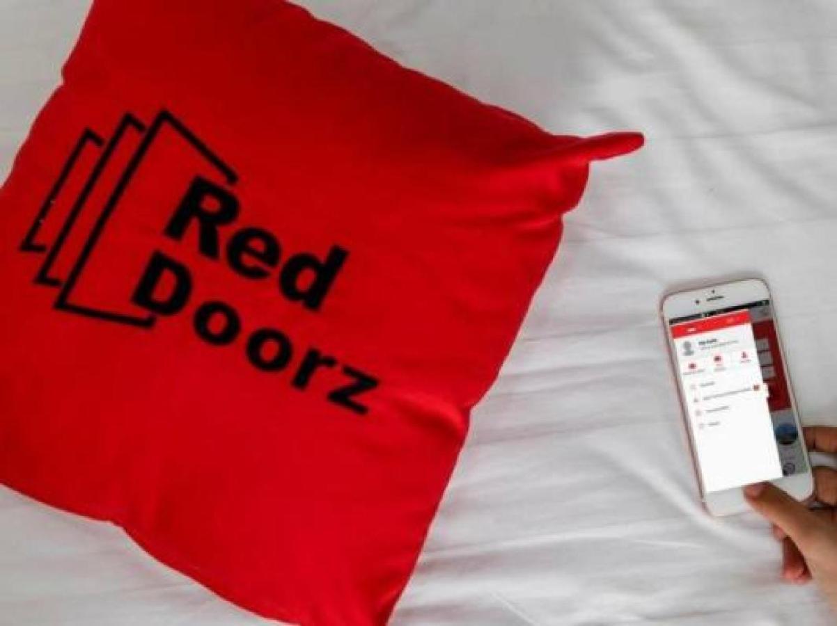 Reddoorz Near Hartono Mall Kejayan Екстериор снимка